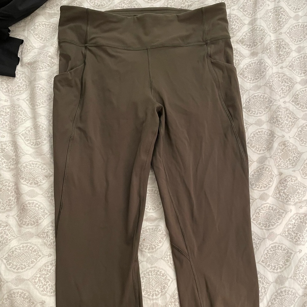 Lululemon Speed Up Olive Green Size 12